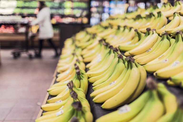 cate calorii are banana
